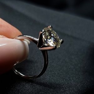 3 Ct Moissanite Diamond Ring. Adjustable Size. Passes Diamond Tester.